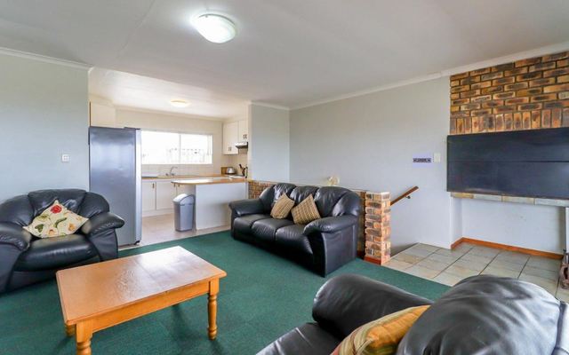 4_bed_lounge_2_1646396731