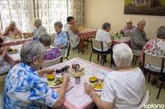 gansbaai_retirement_homes_herberg_aan_see_lunch_time_1647413717