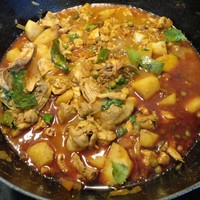CHICKEN CURRY
