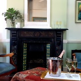 Vintage Firepalce - Kelkiewyn Guesthouse - Xplorioâ„¢ Caledon