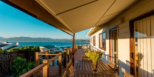 self_catering_gansbaai_guppy_huys_exterior_1618212802_1649322727