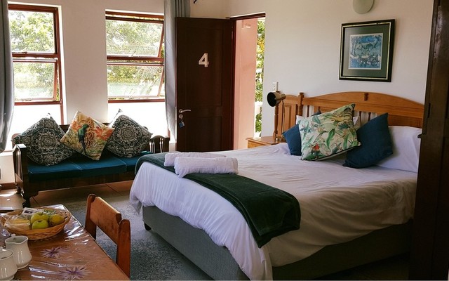 Kelkiewyn Standard Queen room