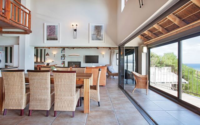 Living_room_1562083041_1651558101