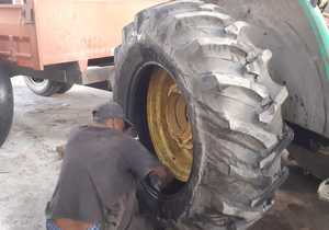 New and Used Truck and Tractor Tyres