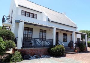 3 Bedroom House For Sale in De Kelders:Â R1,850,000