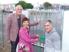 Noodsaaklike hek vir LSG aan Voortrekkerstraat se kant