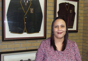 Gansbaai Academia kry â€˜ou handâ€™ as Skoolhoof: Carien Fortuin