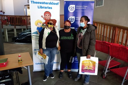 Ribbon hand out - Caledon Museum -  Xplorioâ„¢ Caledon