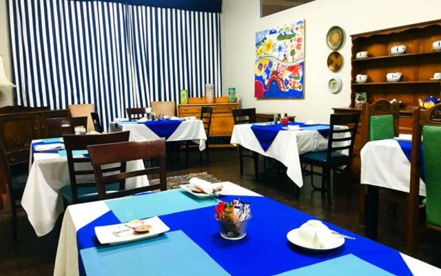 Breakfast table - Athenian Villa -  Xplorioâ„¢ Caledon