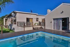 R2,400,000 | 4 Bedroom House For Sale in Bredasdorp