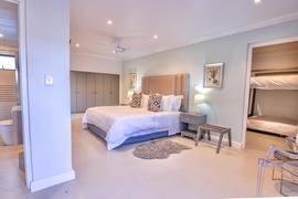 Room 4 (Deluxe Family Room)