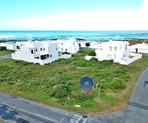 R1,950,000 | 334mÂ² Vacant Land For Sale in Struisbaai