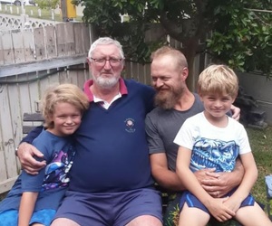 Drie geslagte op gelyke dagdatums en maande gebore