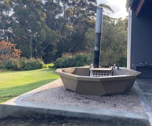 Hot Tub at Groenvy Farmhouse