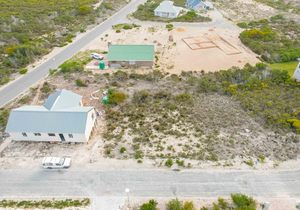 R575,000 | 800mÂ² Vacant Land For Sale in Struisbaai