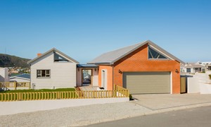 R3,895,000 | 3 Bedroom House For Sale in Agulhas