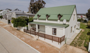 R1,695,000 | 3 Bedroom House For Sale in Napier