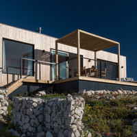 Whale & Gin Spotter - Xplorioâ„¢ Gansbaai 