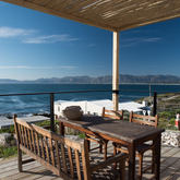 Whale & Gin Spotter - Xplorioâ„¢ Gansbaai 