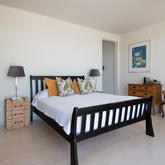 Whale & Gin Spotter - Xplorioâ„¢ Gansbaai 