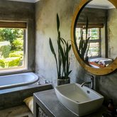 Bathroom - 35 On Basil - Xplorioâ„¢ Caledon