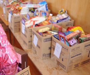 Food Hampers forÂ Less Fortunate in Stanford