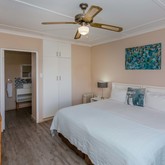 Dolphin Self Catering - Saxon Lodge - Xplorioâ„¢ Gansbaai 