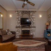 Communal Lounge - Saxon Lodge - Xplorioâ„¢ Gansbaai 