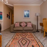 Campbell Lounge - Saxon Lodge - Xplorioâ„¢ Gansbaai 